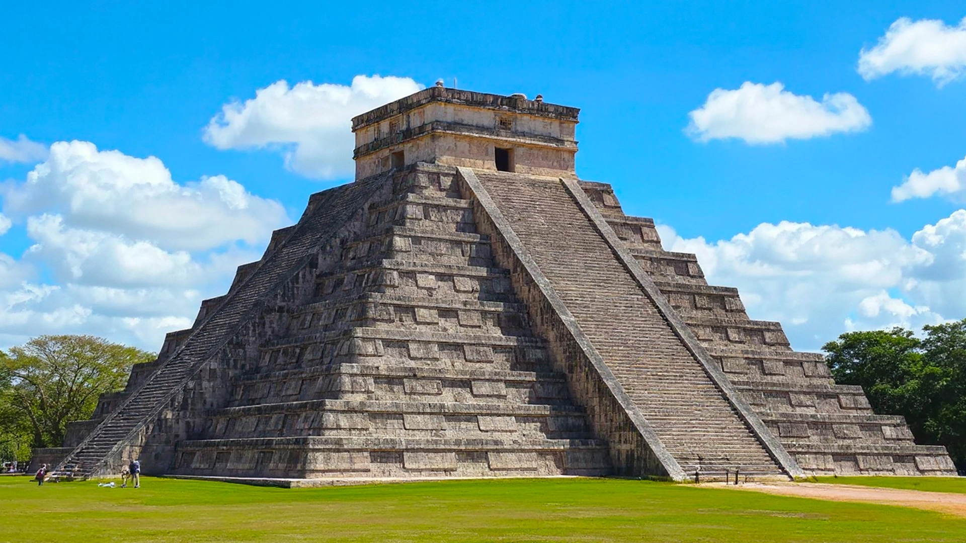 A Brief History of Cancun 