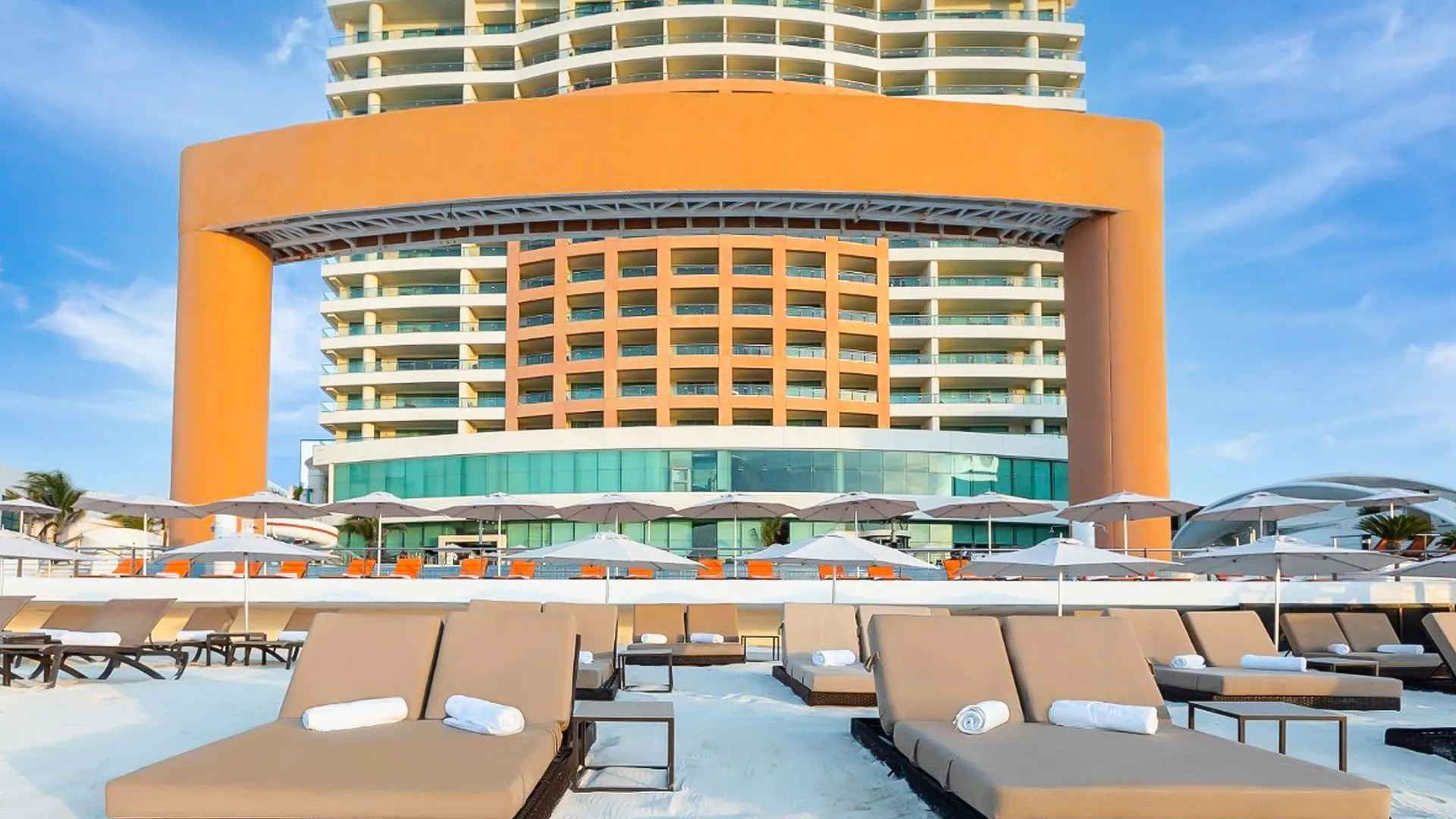 Quick Overview of Beach Palace Cancun