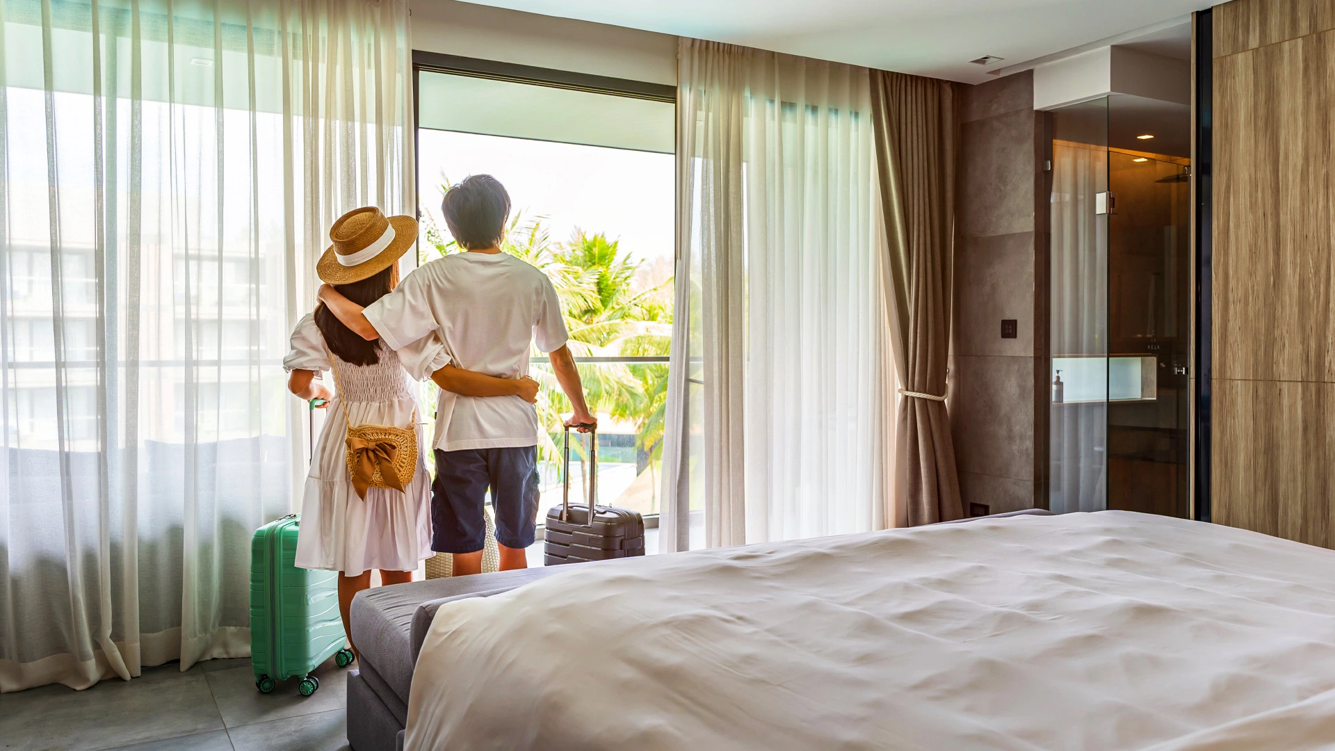 Rooms & Xhale Club: Which Option Should You Choose? 