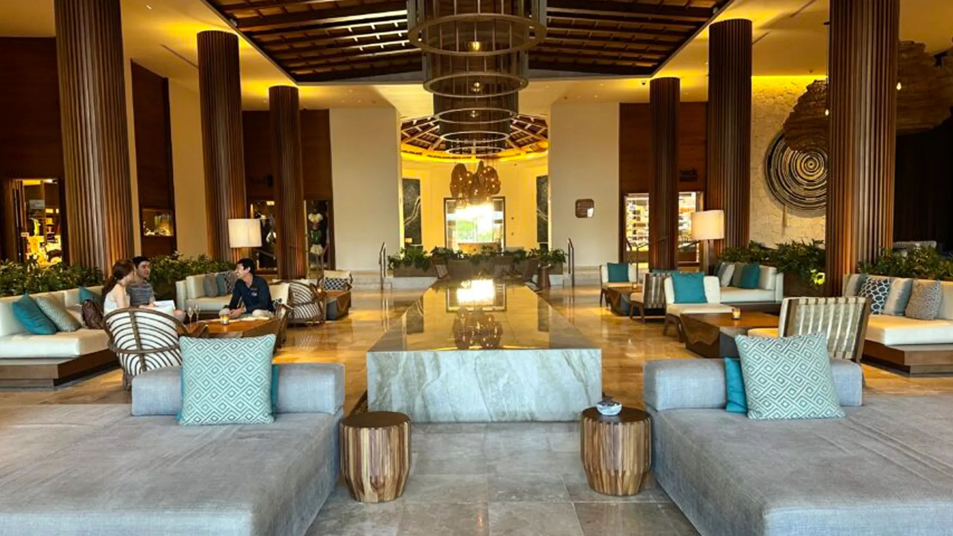 Room & Suite Options: Choosing the Perfect Stay