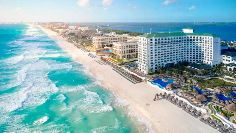 The Ultimate Insider’s Guide to JW Marriott Cancun Resort & Spa: Reviews, Perks, and What to Expect
