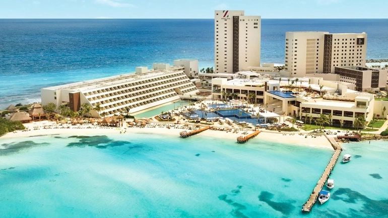 Golden Parnassus Cancun: Brutally Honest 2024 Guide + Insider Room & Travel Tips**
