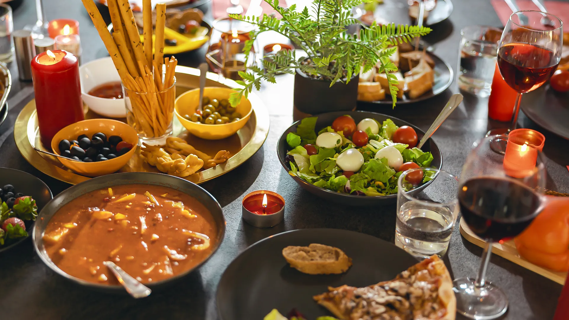 Restaurant Guide with Menus, Photos & Dress Codes