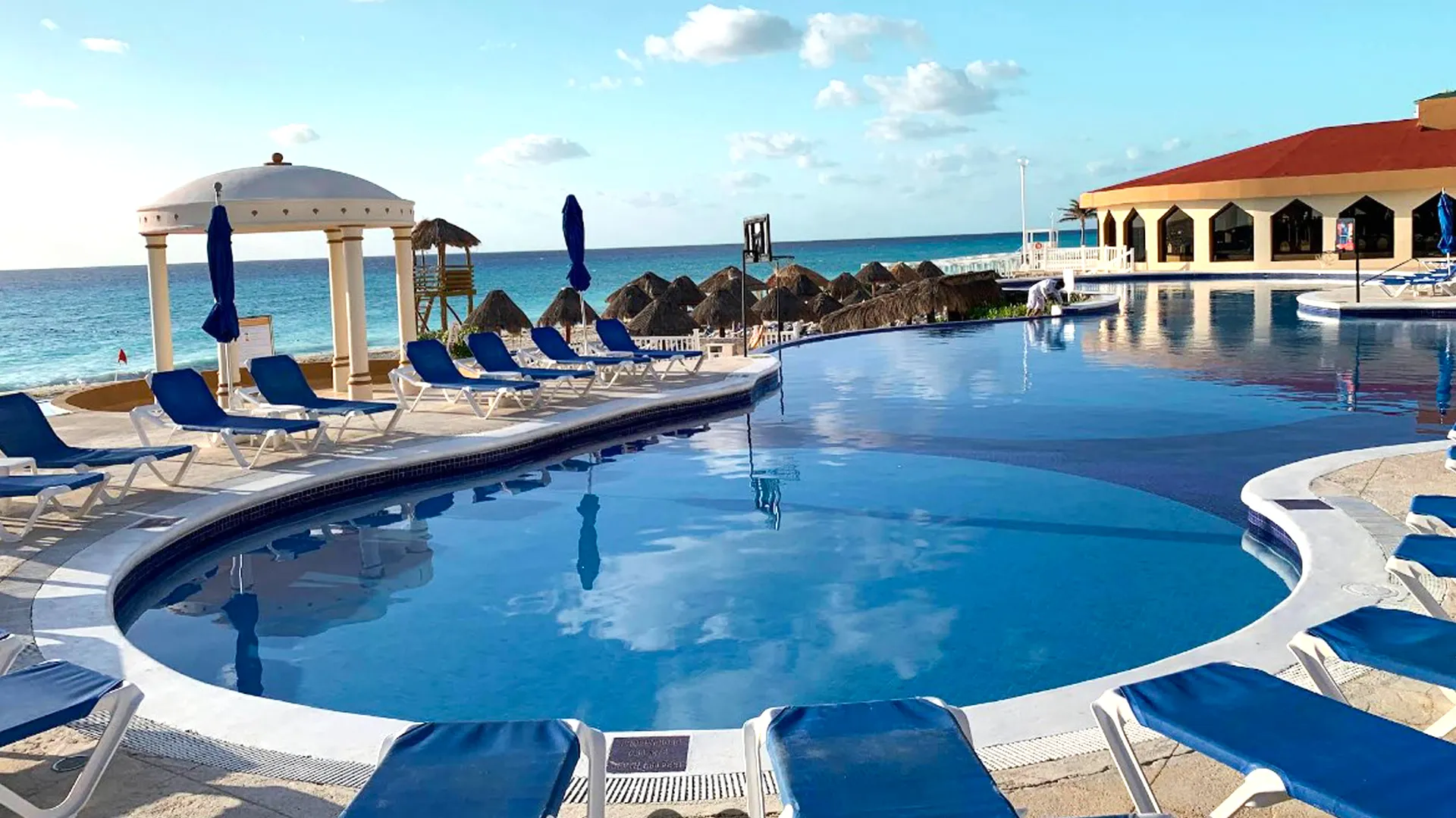 Golden Parnassus Cancun