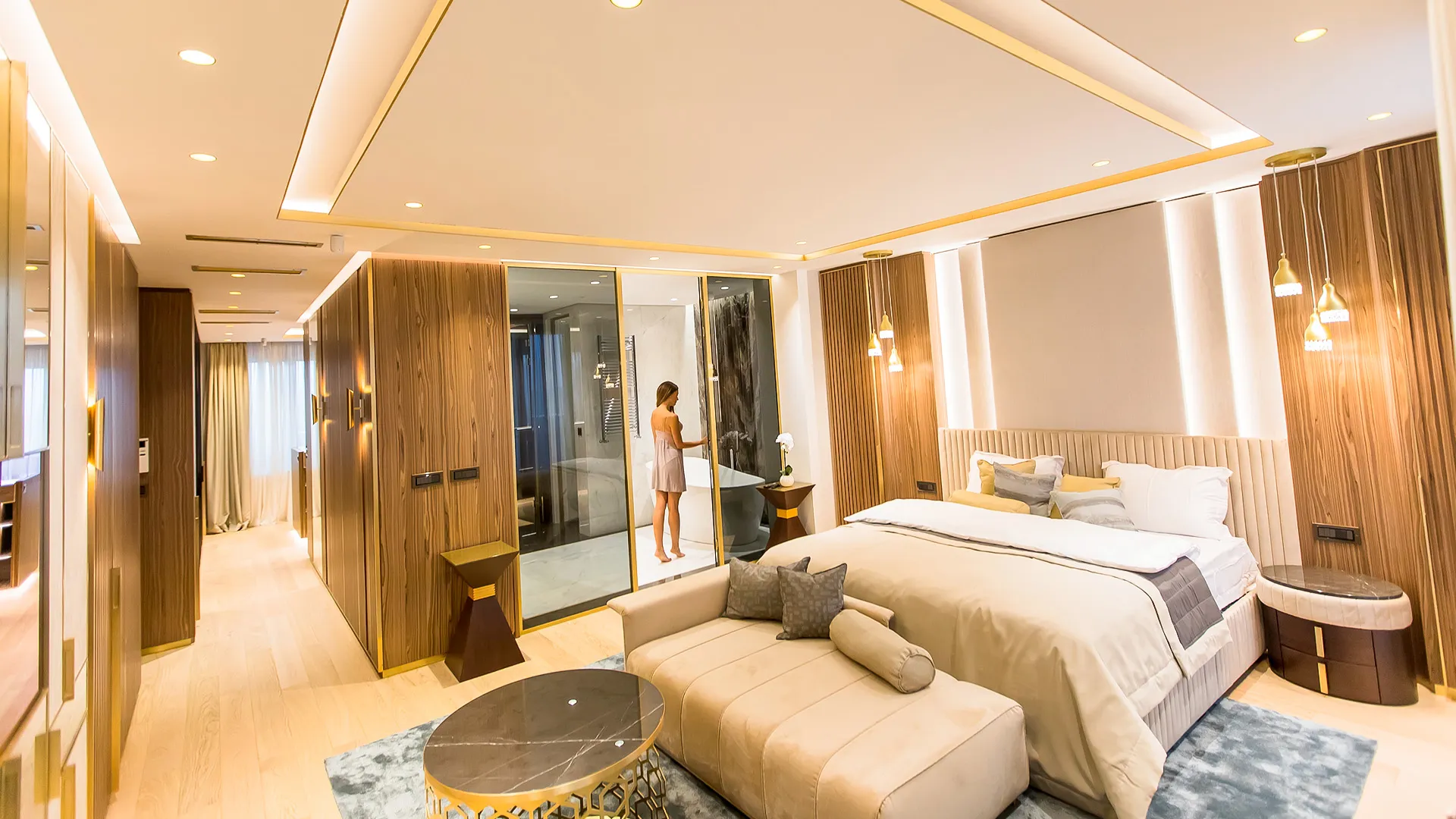  Rooms & Suites Breakdown 