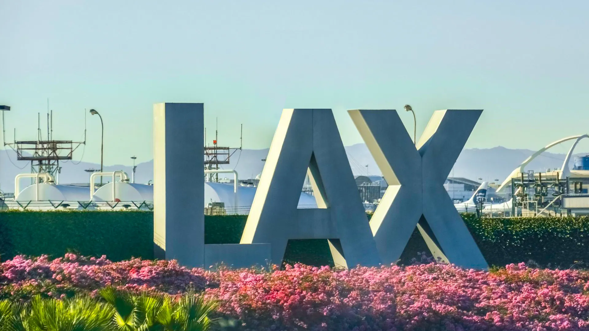 Best Terminals at LAX for Cancun Flights