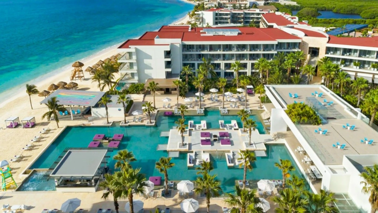 Ultimate Guide to Breathless Cancun Soul Resort: Reviews, Tips & Cost Breakdown