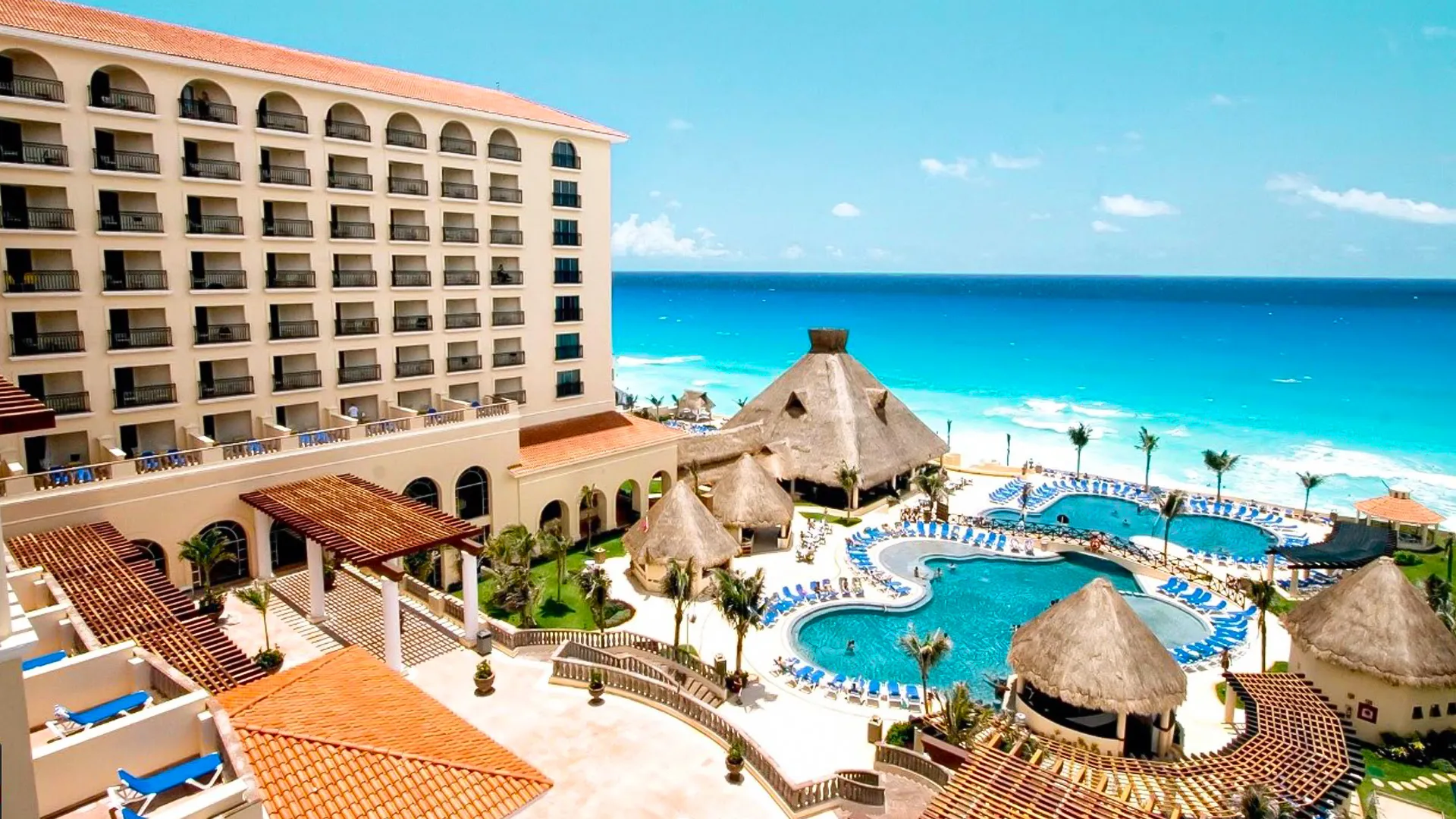 GR Solaris Cancun