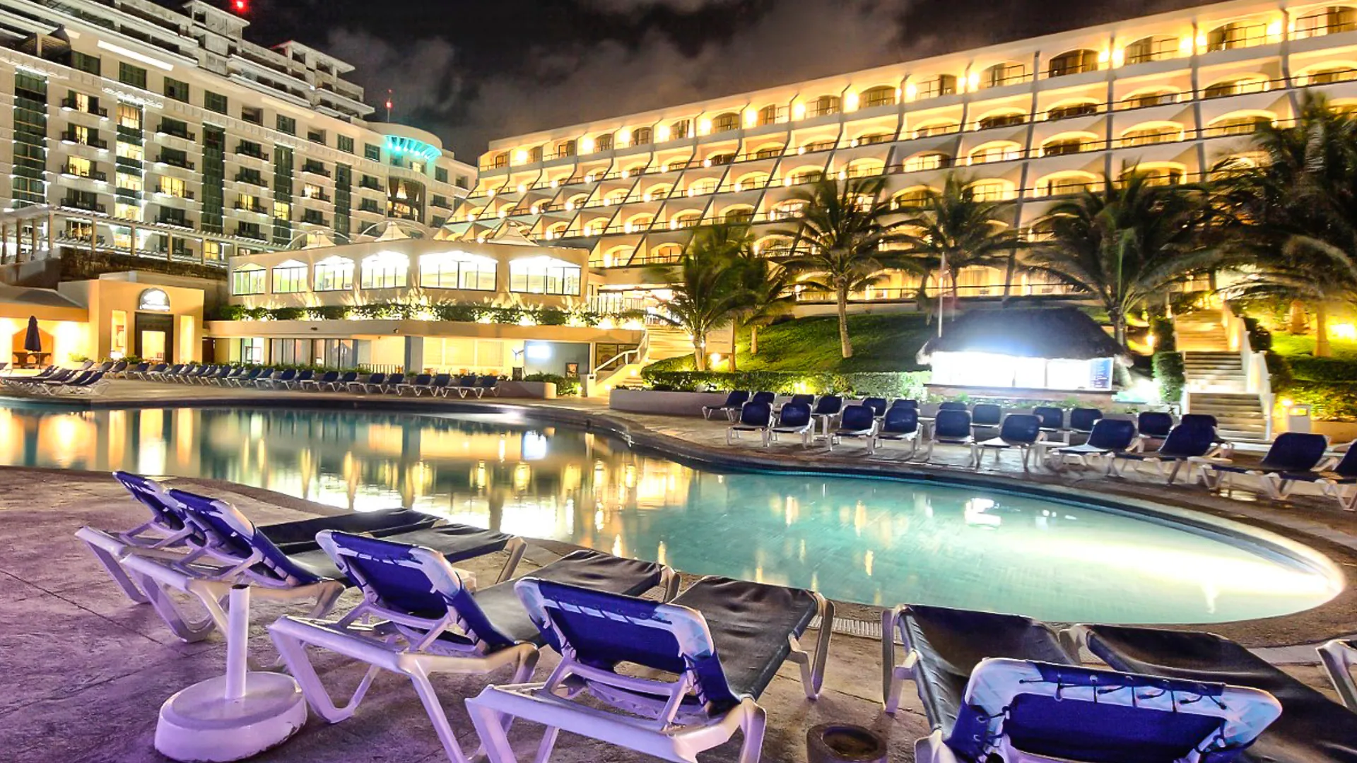 Golden Parnassus Cancun