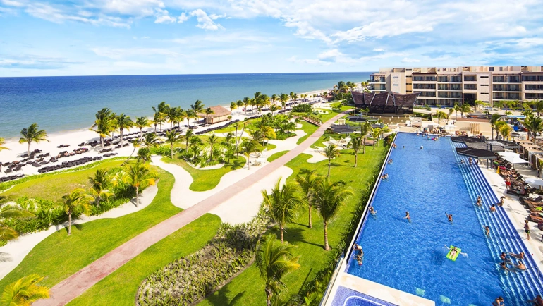 Planning a Cancun Family Vacation? Read This First.