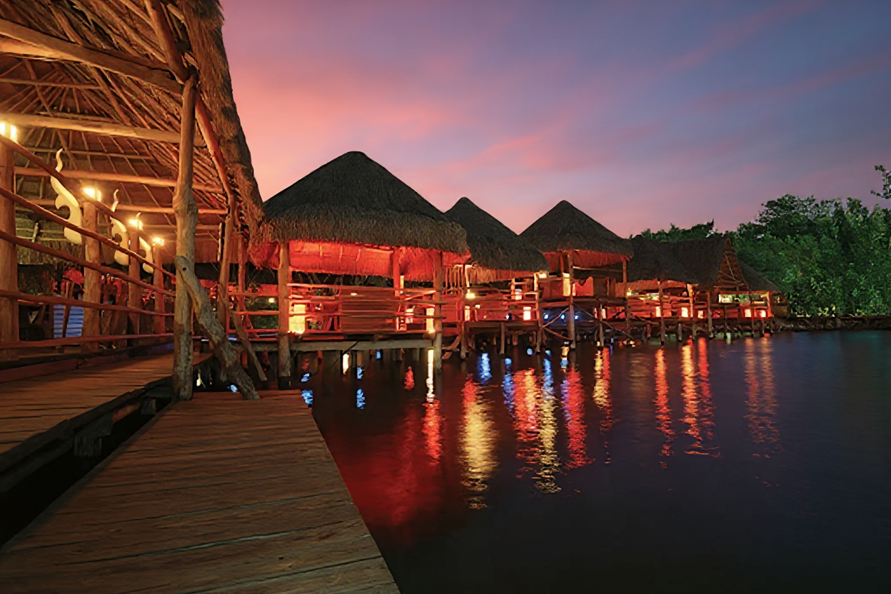 Trendy restaurants in Cancún popular with food influencers – stylish plates and interiors