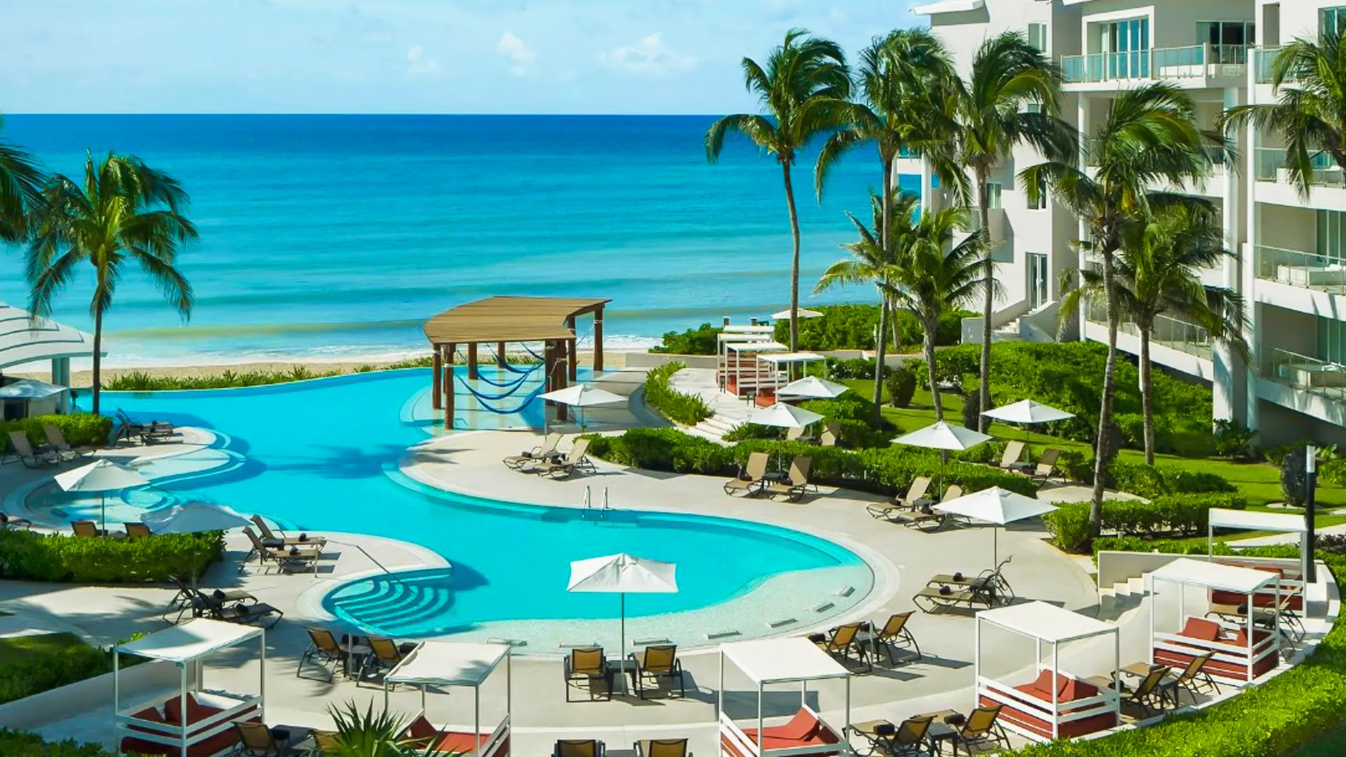  Where is Now Jade Cancun Located? 