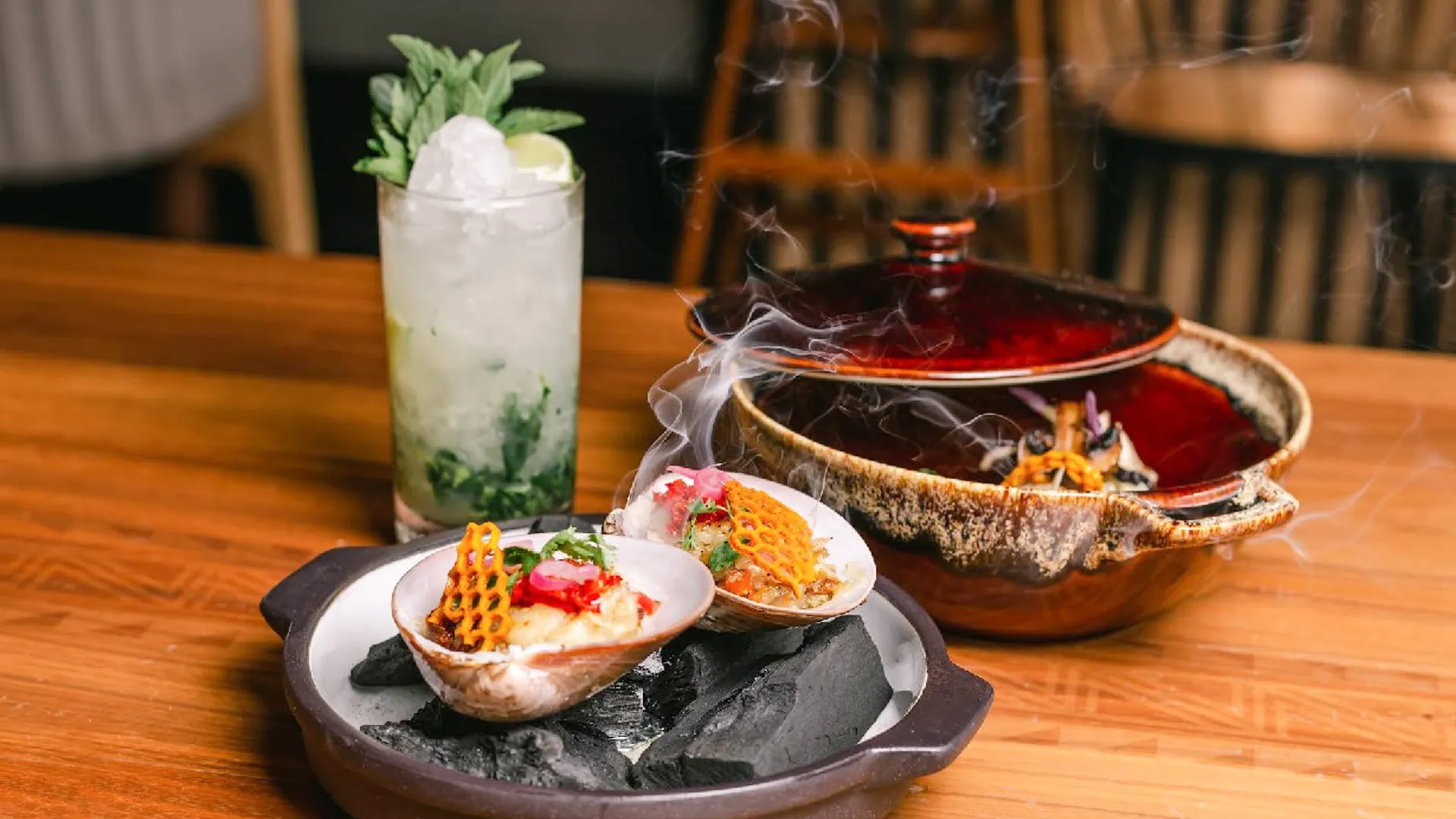 Dining & Drinks