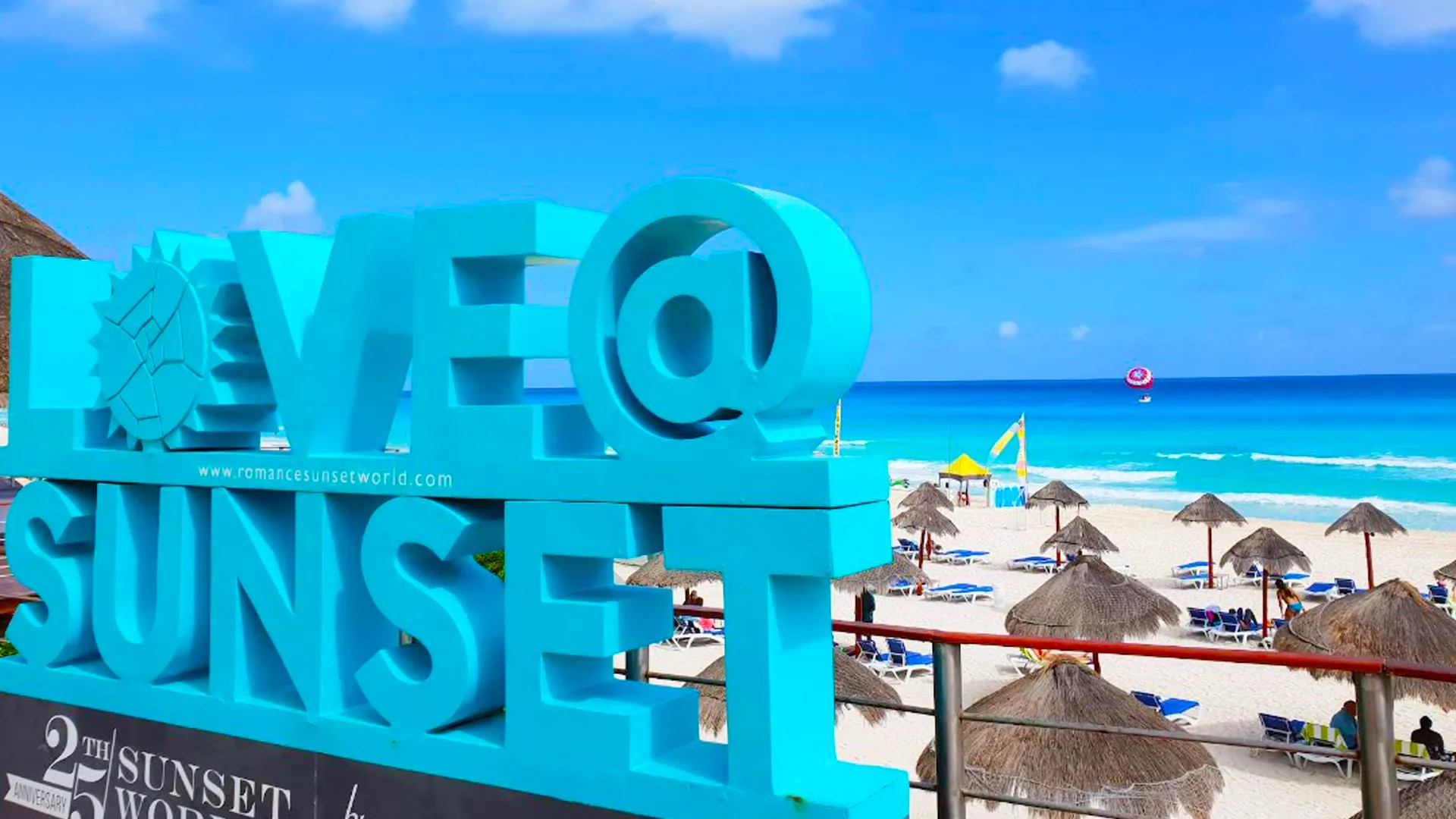 Sunset in Cancun: A Moment You’ll Never Forget