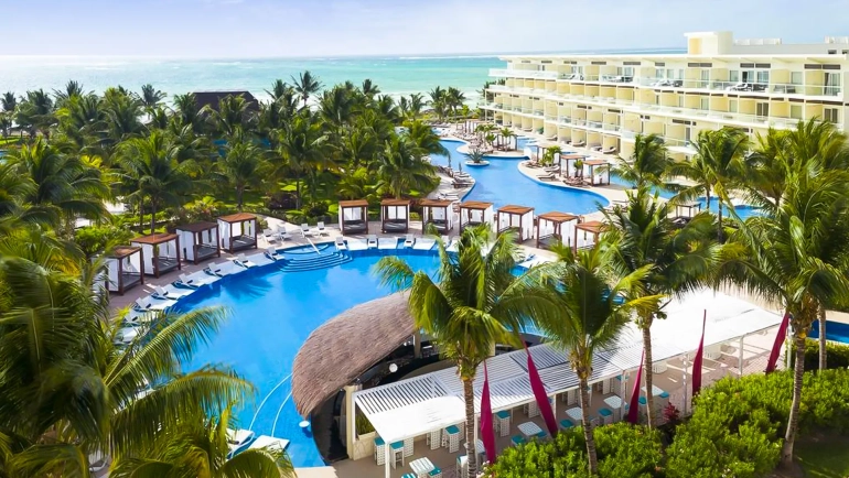 The Ultimate Guide to Azul Cancun: Everything You Need to Know Before You Book