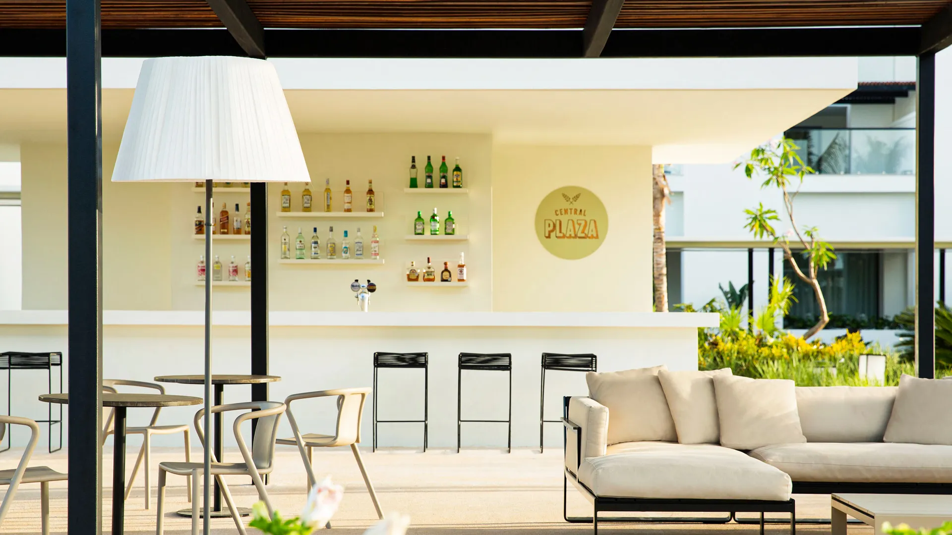 Restaurants & Bars Overview