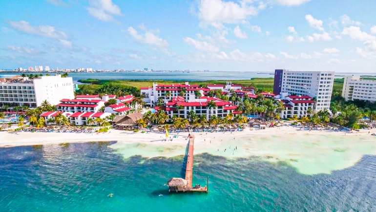 The Royal Cancun Review: Everything You Need to Know Before You Book