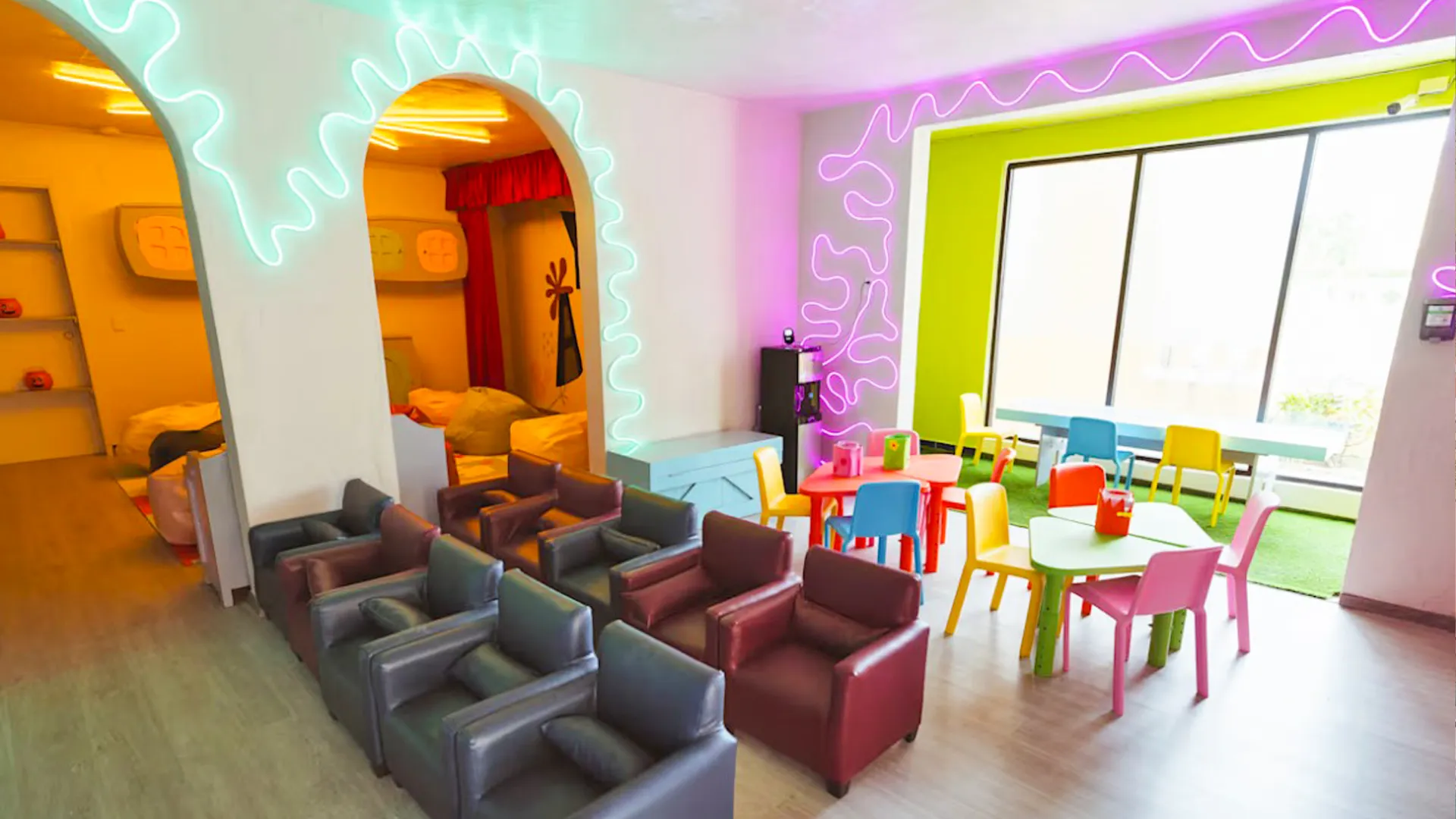 Tired of endlessly scrolling for the perfect kid-friendly resort in Cancun?