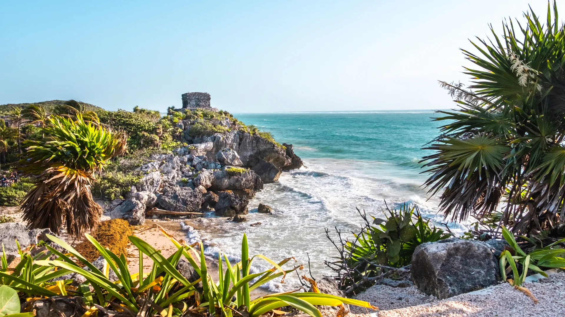 Pros and Cons of Visiting Playa Tortugas