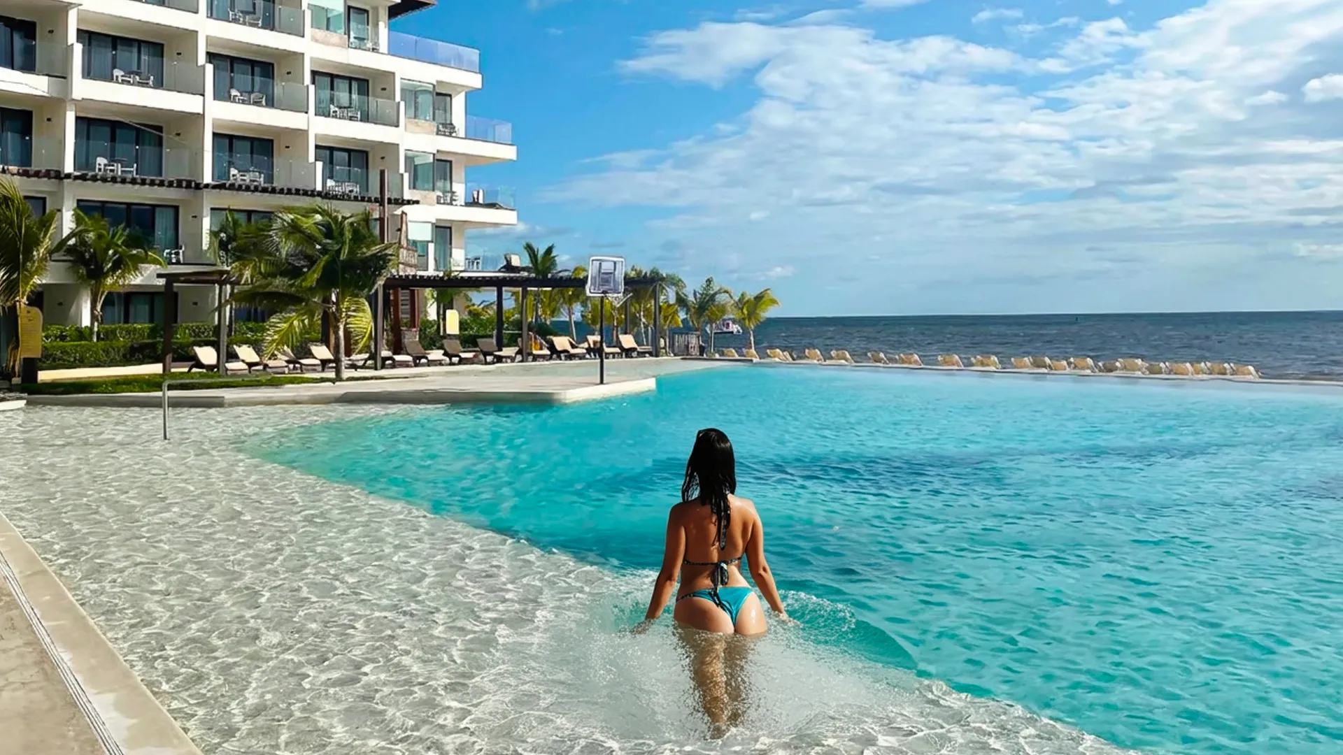 Pools Overview – Family Pool, Adults-Only, Infinity