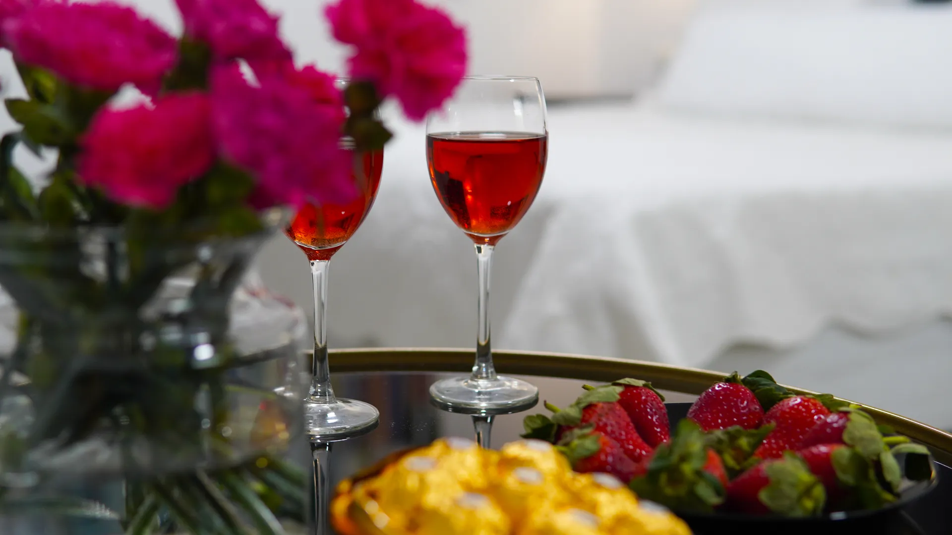  Which El Dorado resort in Cancun is best for a honeymoon?