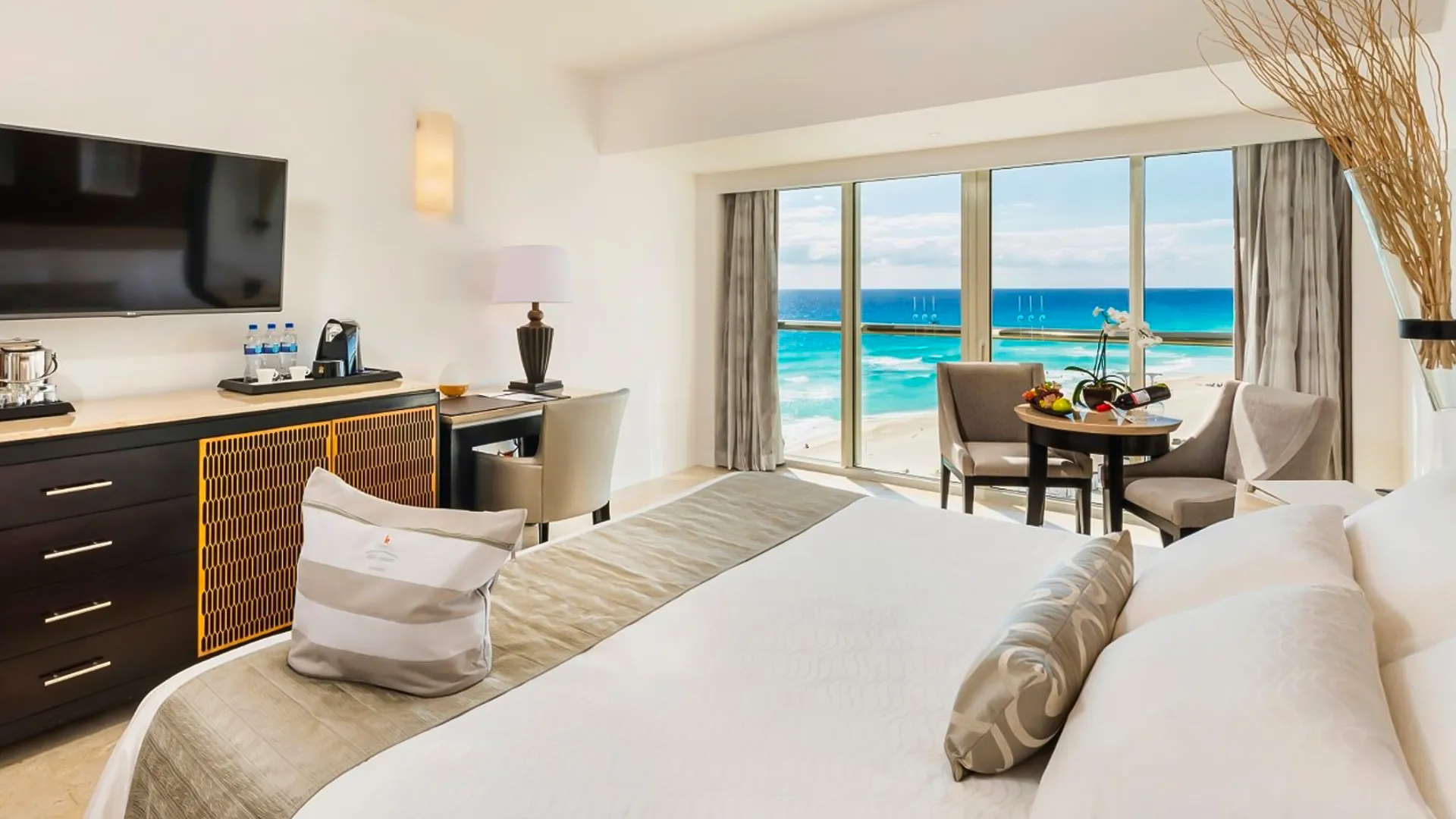 Palace Resorts in Cancun