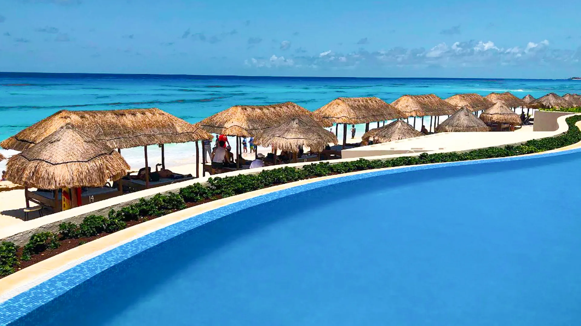 What to Do Around Emporio Cancun