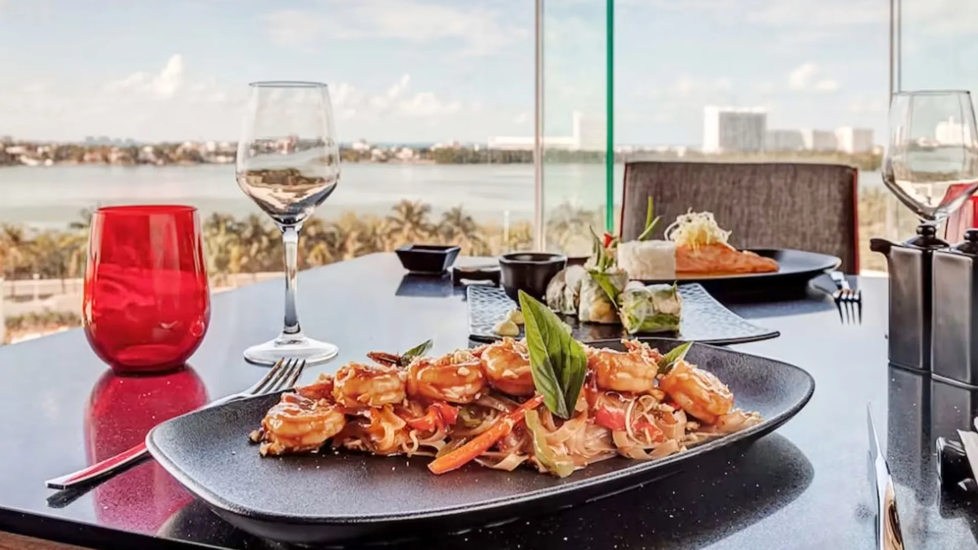 Restaurant Lists at Riviera, Suites, and CHIC Resorts