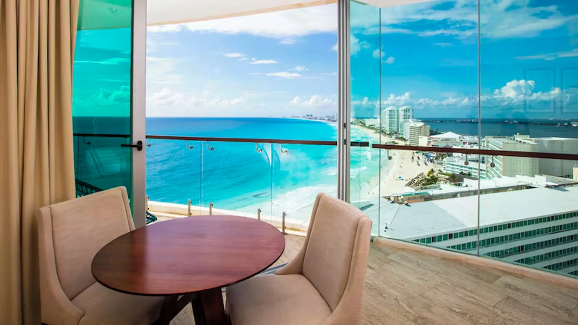  What is the difference between Krystal Cancun and Krystal Altitude Cancun?
