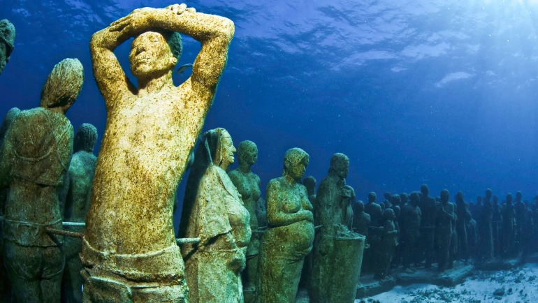 Explore the Cancun Underwater Museum: Snorkeling, Diving, or Glass-Bottom Boat?