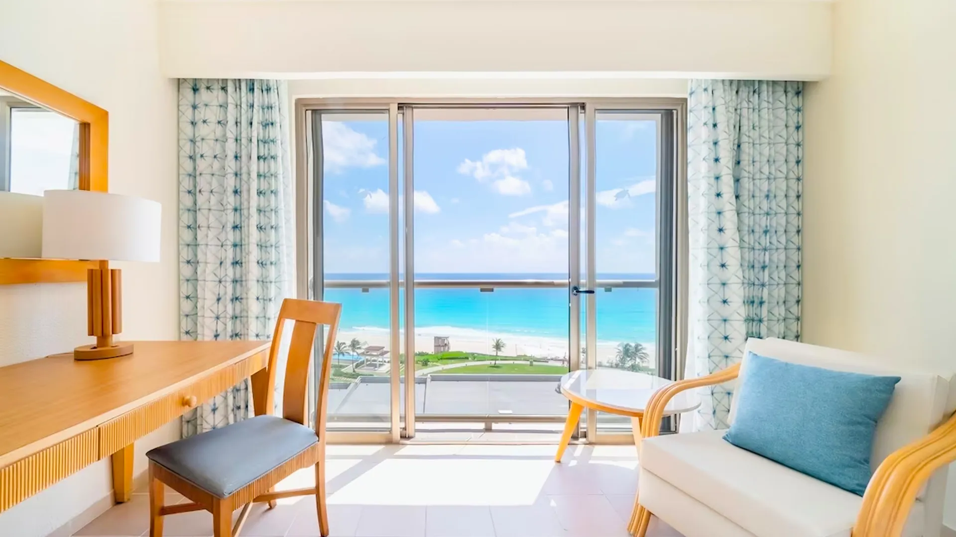 Rooms & Accommodations