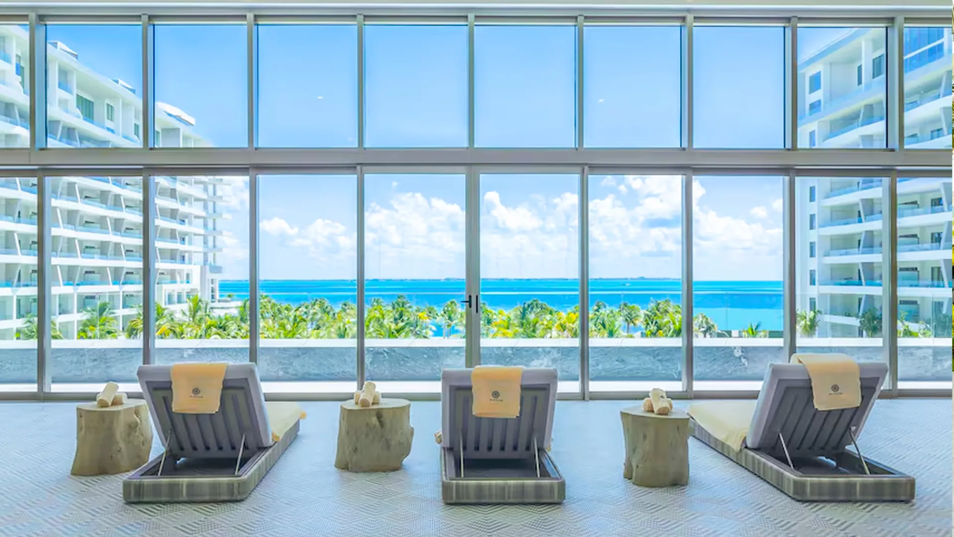 Casa Blanca Cancun