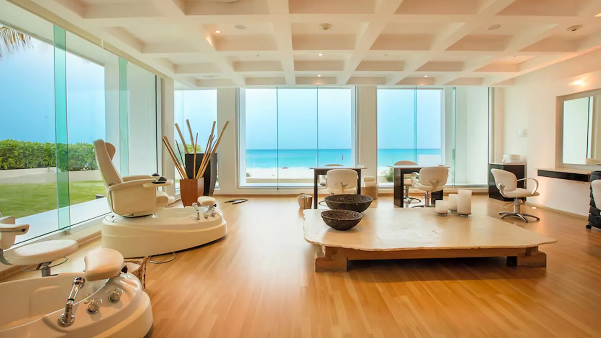 Krystal Grand Cancun